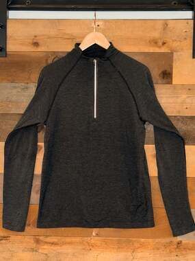 Lululemon Men's Size M 1/2 Zip Pullover Long Sleeve 0321